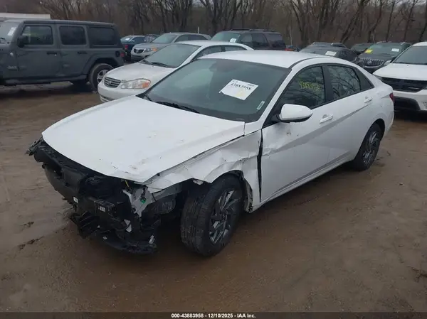 KMHLM4DJ6RU106661 2024 HYUNDAI ELANTRA - Image 2