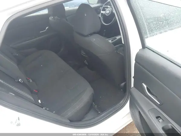 KMHLM4DJ6RU106661 2024 HYUNDAI ELANTRA - Image 8