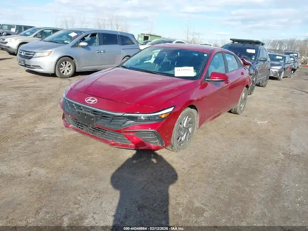 KMHLM4DJ6RU110077 2024 HYUNDAI ELANTRA - Image 2