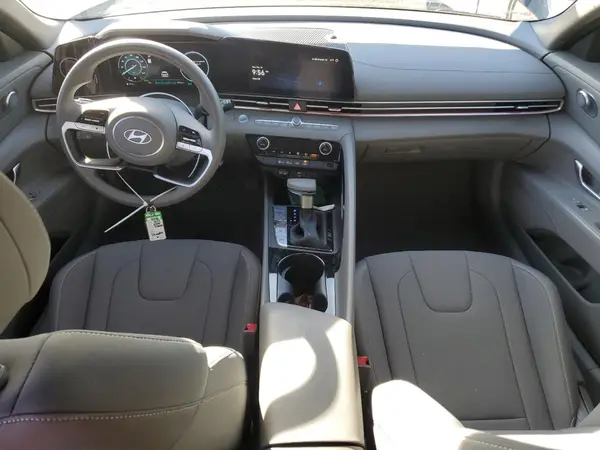 KMHLM4DJ6RU111004 2024 HYUNDAI ELANTRA - Image 8