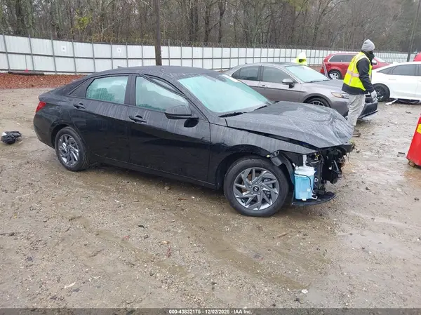 KMHLM4DJ6RU118017 2024 HYUNDAI ELANTRA - Image 1