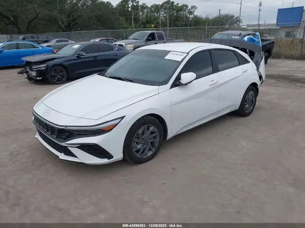 KMHLM4DJ6SU123014 2025 HYUNDAI ELANTRA - Image 2
