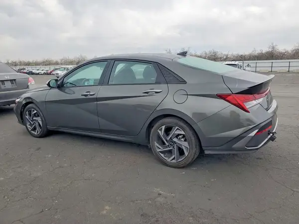 KMHLM4DJ6SU130853 2025 HYUNDAI ELANTRA - Image 2