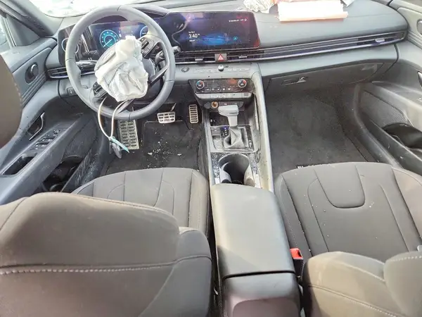 KMHLM4DJ6SU146633 2025 HYUNDAI ELANTRA - Image 8