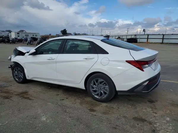 KMHLM4DJ6SU157079 2025 HYUNDAI ELANTRA - Image 2