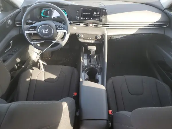 KMHLM4DJ6SU172861 2025 HYUNDAI ELANTRA - Image 8