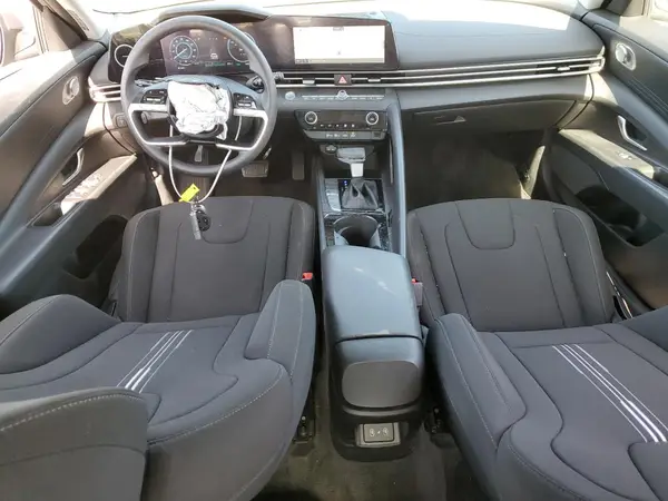 KMHLM4DJ7RU093449 2024 HYUNDAI ELANTRA - Image 8