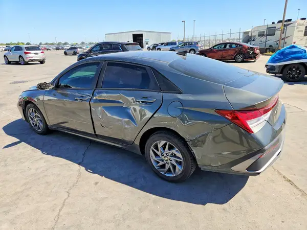 KMHLM4DJ7RU096920 2024 HYUNDAI ELANTRA - Image 2