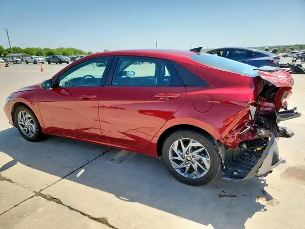 KMHLM4DJ7RU105972 2024 HYUNDAI ELANTRA - Image 2