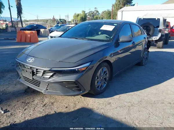 KMHLM4DJ7RU107964 2024 HYUNDAI ELANTRA - Image 2