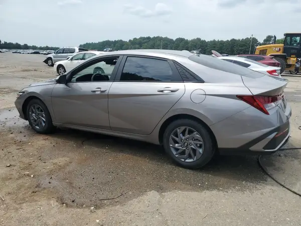 KMHLM4DJ7RU113165 2024 HYUNDAI ELANTRA - Image 2