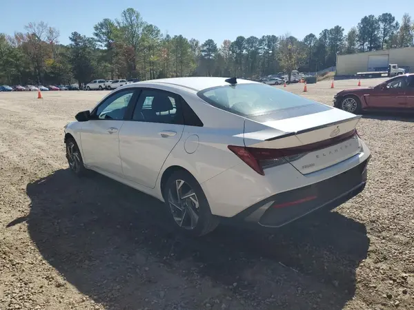 KMHLM4DJ7SU133423 2025 HYUNDAI ELANTRA - Image 2