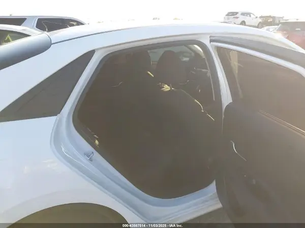 KMHLM4DJ7SU136953 2025 HYUNDAI ELANTRA - Image 8
