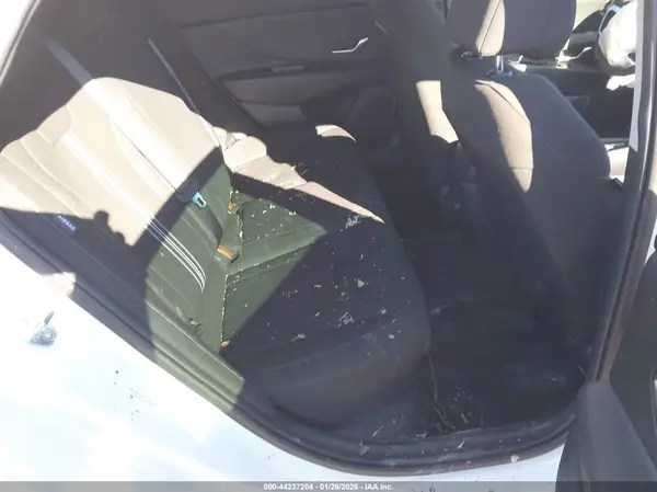 KMHLM4DJ7SU143806 2025 HYUNDAI ELANTRA - Image 8