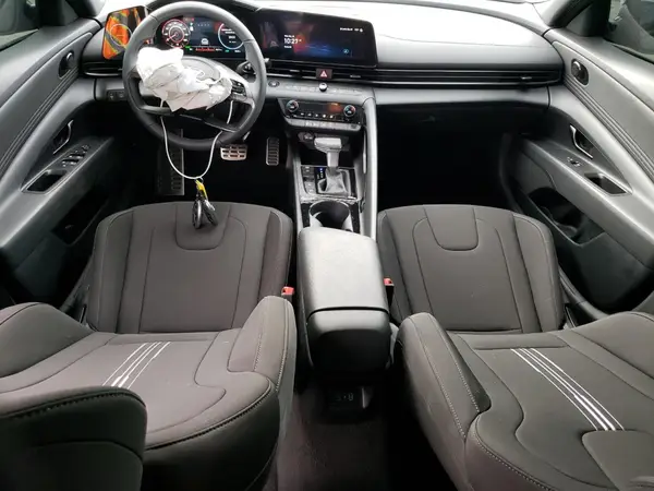 KMHLM4DJ7SU144633 2025 HYUNDAI ELANTRA - Image 8