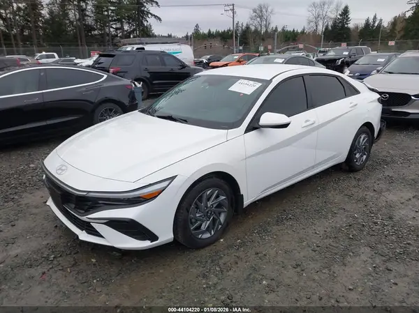 KMHLM4DJ7SU165787 2025 HYUNDAI ELANTRA - Image 2