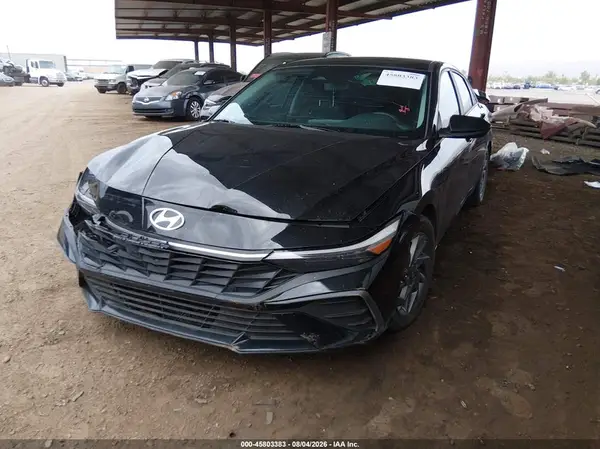 KMHLM4DJ8RU096179 2024 HYUNDAI ELANTRA - Image 2