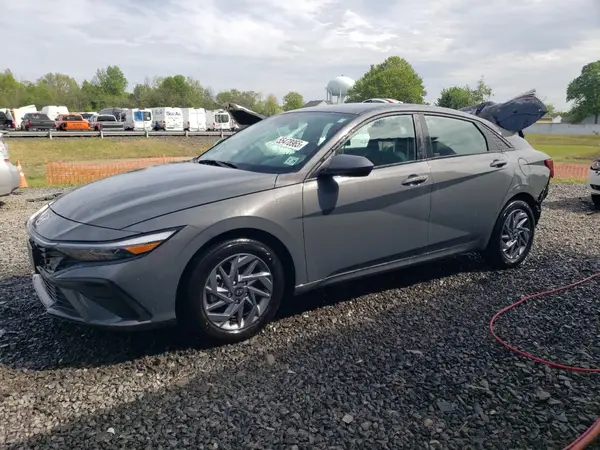 KMHLM4DJ8RU101039 2024 HYUNDAI ELANTRA - Image 1