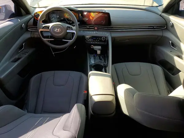 KMHLM4DJ8RU103146 2024 HYUNDAI ELANTRA - Image 8