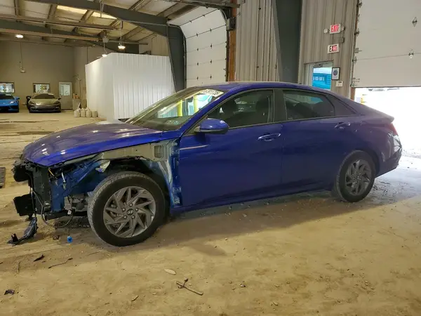 KMHLM4DJ8RU106290 2024 HYUNDAI ELANTRA - Image 1