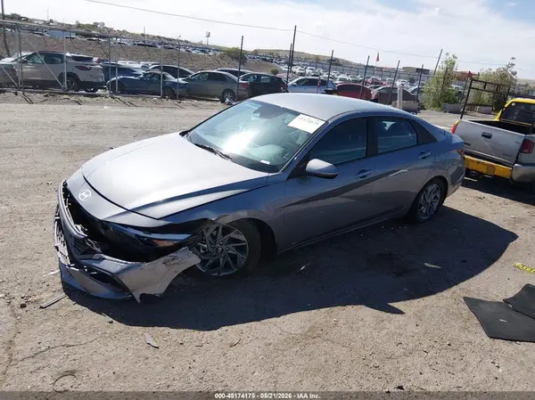 KMHLM4DJ8RU110159 2024 HYUNDAI ELANTRA - Image 2
