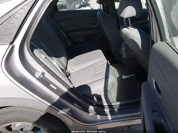 KMHLM4DJ8RU110159 2024 HYUNDAI ELANTRA - Image 8