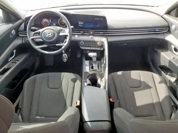 KMHLM4DJ8RU110663 2024 HYUNDAI ELANTRA - Image 8