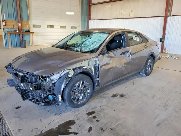 KMHLM4DJ8RU116592 2024 HYUNDAI ELANTRA - Image 1