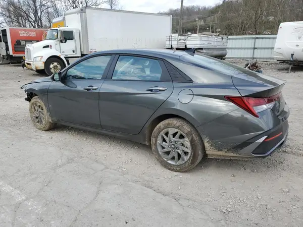 KMHLM4DJ8RU119184 2024 HYUNDAI ELANTRA - Image 2