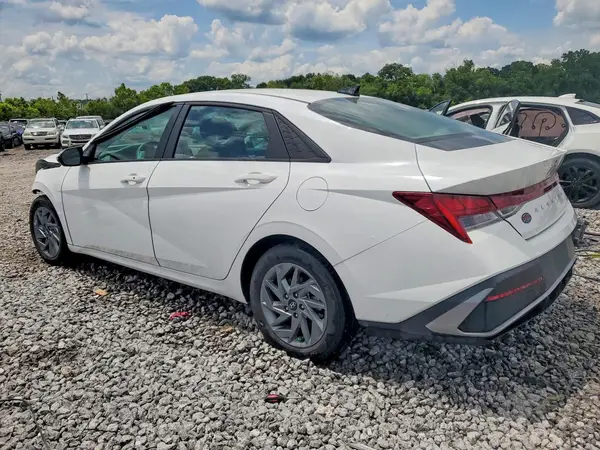 KMHLM4DJ8SU123094 2025 HYUNDAI ELANTRA - Image 2