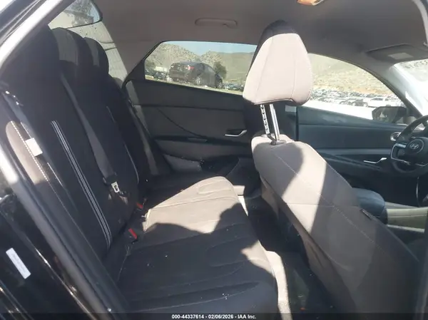 KMHLM4DJ8SU129803 2025 HYUNDAI ELANTRA - Image 8
