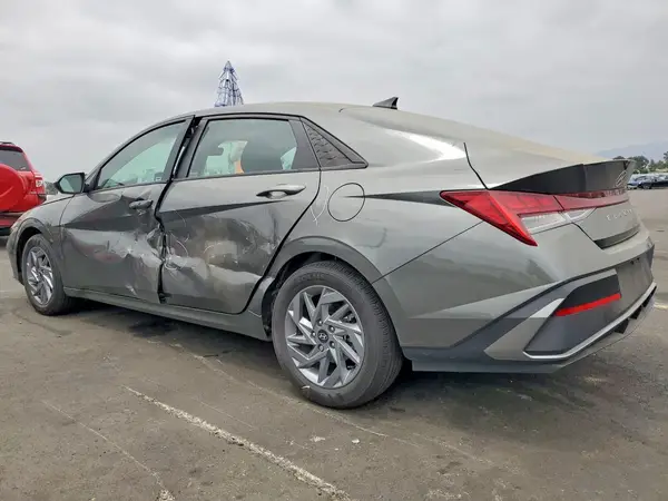 KMHLM4DJ8SU129865 2025 HYUNDAI ELANTRA - Image 2