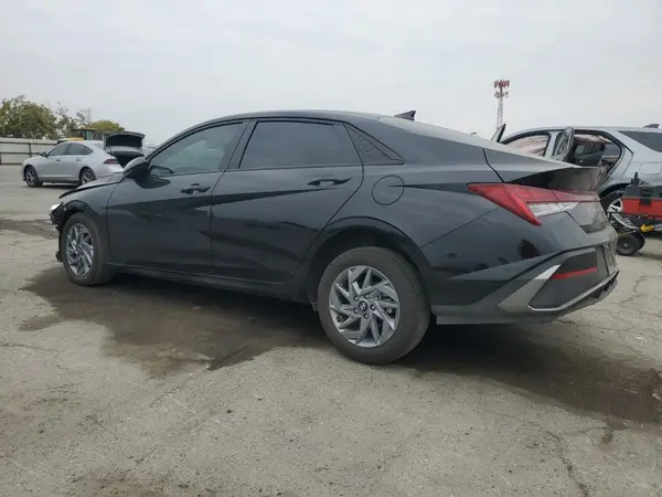 KMHLM4DJ8SU131194 2025 HYUNDAI ELANTRA - Image 2