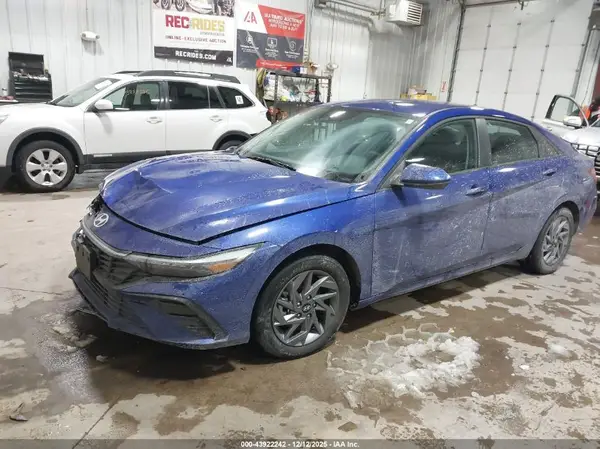 KMHLM4DJ8SU136265 2025 HYUNDAI ELANTRA - Image 2