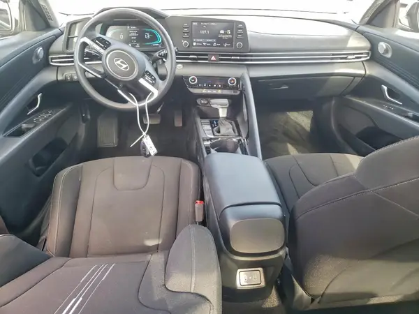 KMHLM4DJ8SU157780 2025 HYUNDAI ELANTRA - Image 8