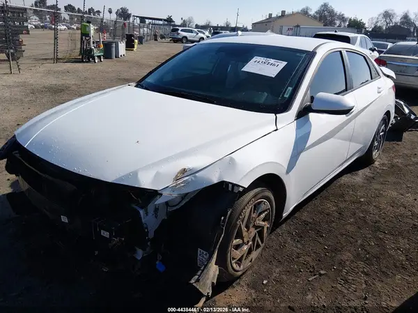 KMHLM4DJ8SU158699 2025 HYUNDAI ELANTRA - Image 2