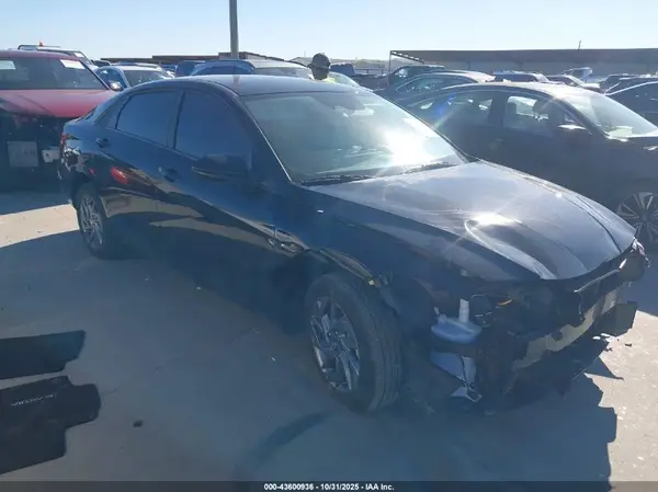 KMHLM4DJ8SU159366 2025 HYUNDAI ELANTRA - Image 1