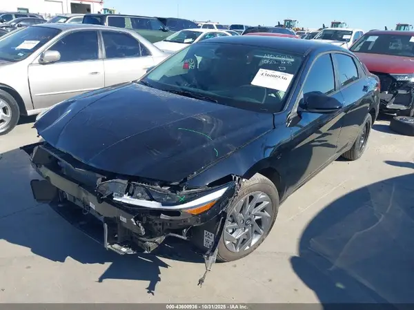 KMHLM4DJ8SU159366 2025 HYUNDAI ELANTRA - Image 2