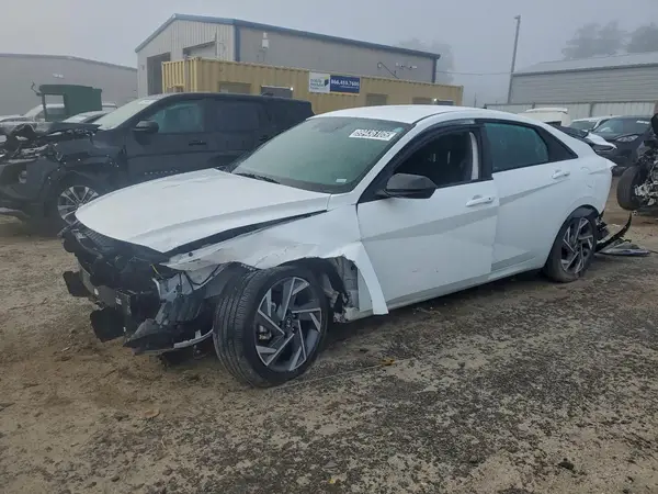 KMHLM4DJ8SU167631 2025 HYUNDAI ELANTRA - Image 1