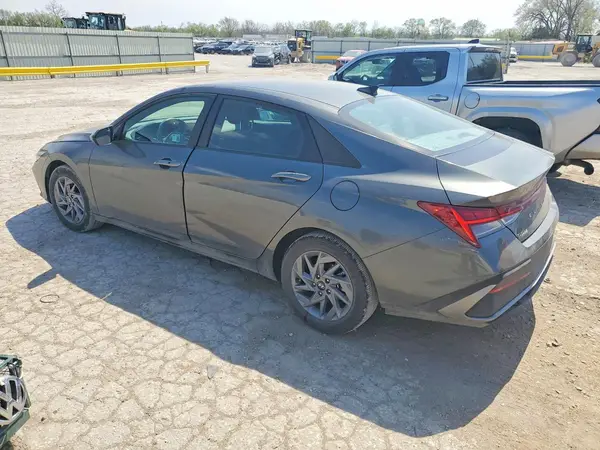 KMHLM4DJ8SU169086 2025 HYUNDAI ELANTRA - Image 2