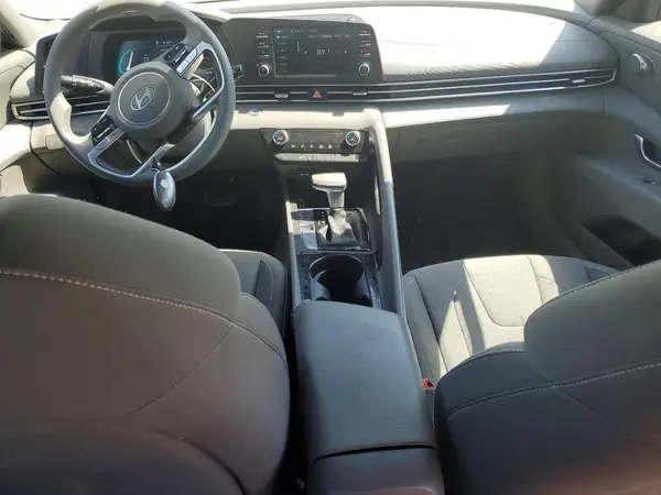 KMHLM4DJ8SU169086 2025 HYUNDAI ELANTRA - Image 8
