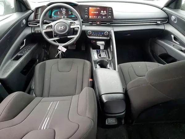 KMHLM4DJ8SU178466 2025 HYUNDAI ELANTRA - Image 8