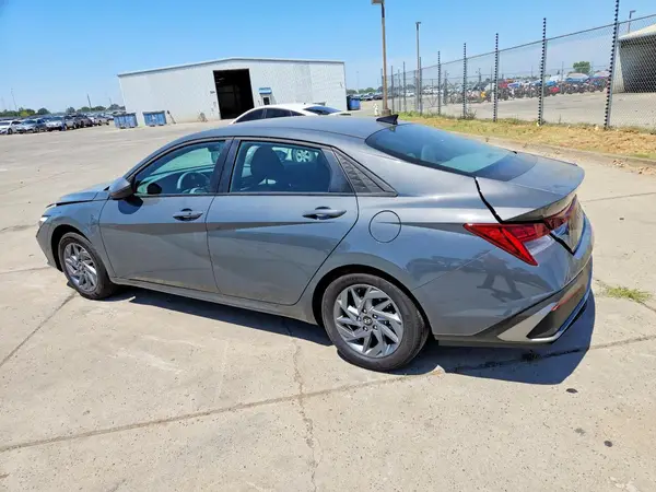 KMHLM4DJ8TU187010 2026 HYUNDAI ELANTRA - Image 2