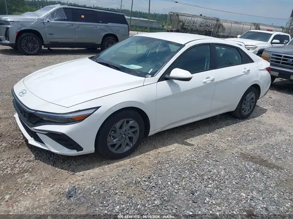 KMHLM4DJ8TU190988 2026 HYUNDAI ELANTRA - Image 2
