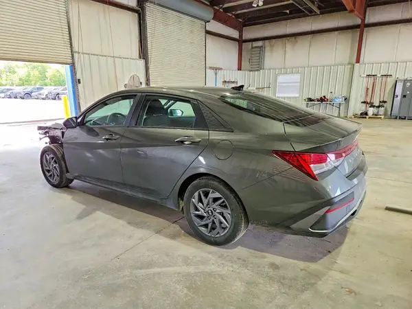 KMHLM4DJ8TU197651 2026 HYUNDAI ELANTRA - Image 2