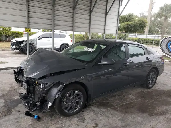 KMHLM4DJ9RU093078 2024 HYUNDAI ELANTRA - Image 1