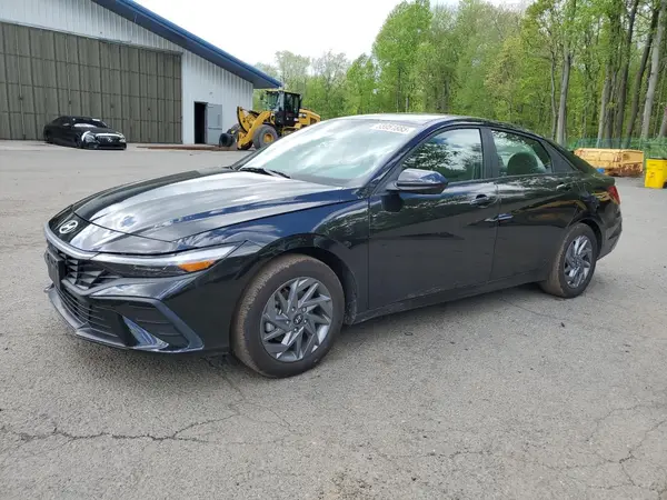 KMHLM4DJ9RU093985 2024 HYUNDAI ELANTRA - Image 1