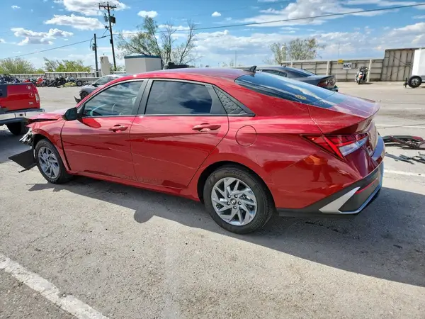 KMHLM4DJ9RU095042 2024 HYUNDAI ELANTRA - Image 2