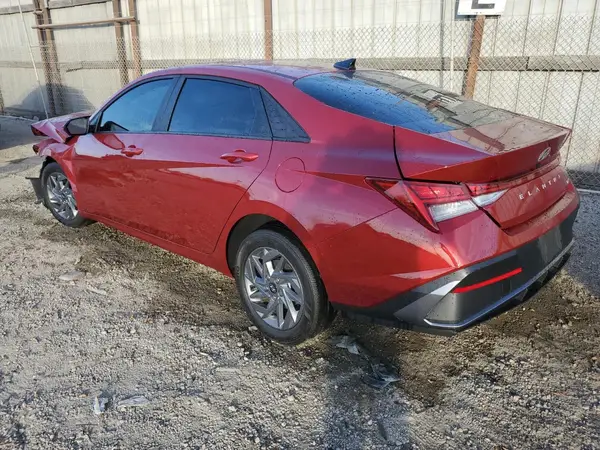 KMHLM4DJ9RU095638 2024 HYUNDAI ELANTRA - Image 2