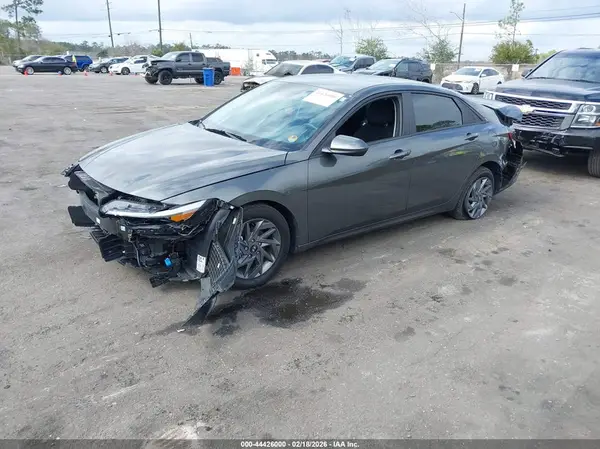 KMHLM4DJ9RU096689 2024 HYUNDAI ELANTRA - Image 2